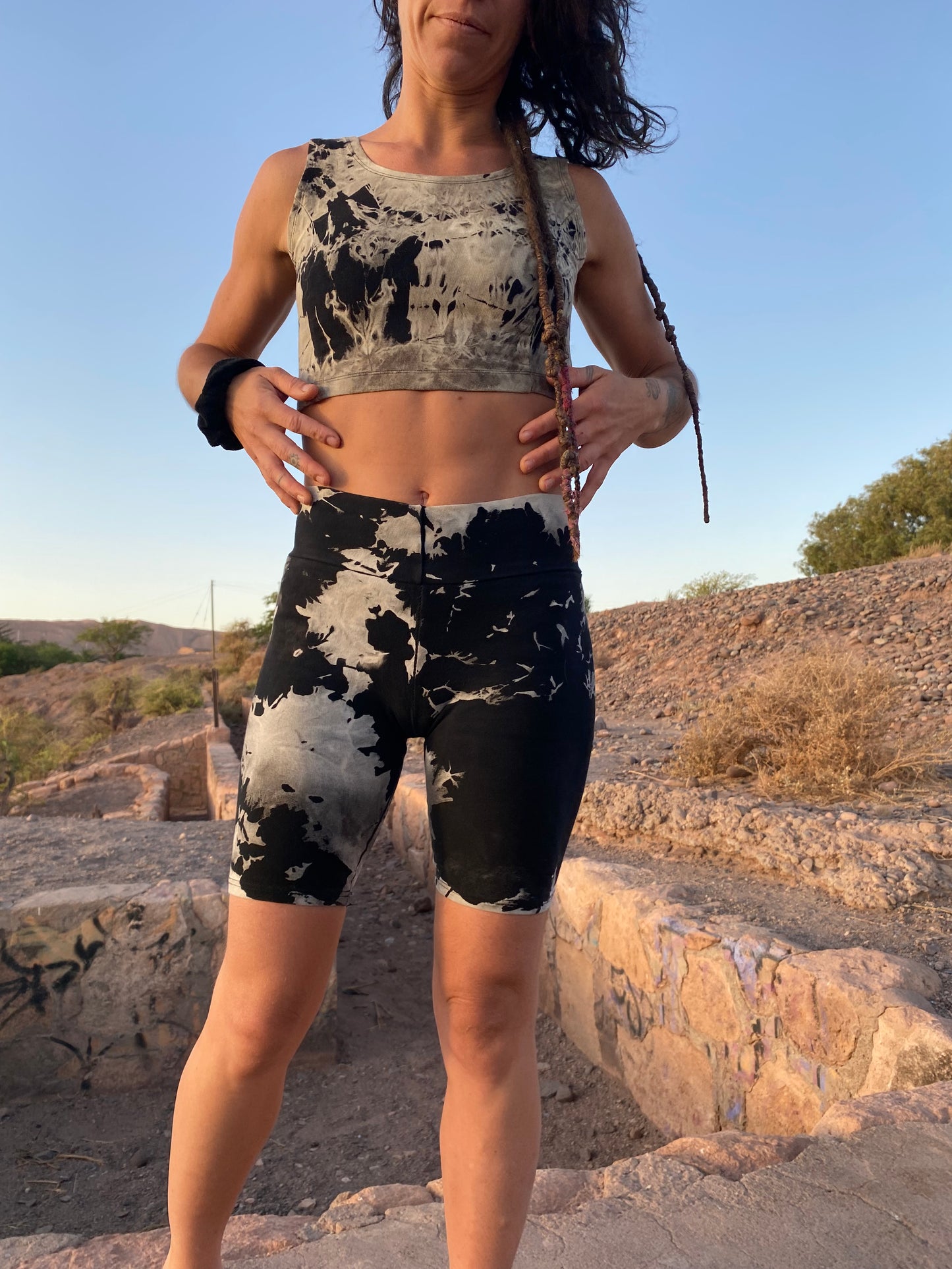 Conjuntos biker + crop top